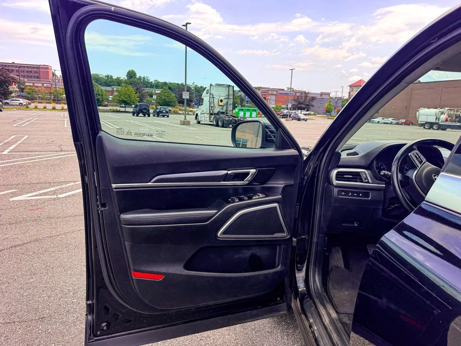 Used 2021 Kia Telluride S AWD/4WD image 9