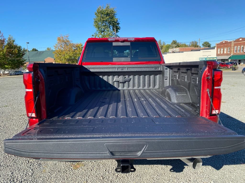 New 2026 Chevrolet Silverado 2500 LTZ w/ LTZ Premium Package AWD/4WD image 17