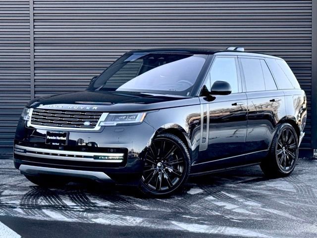 Used 2023 Land Rover Range Rover SE image 1
