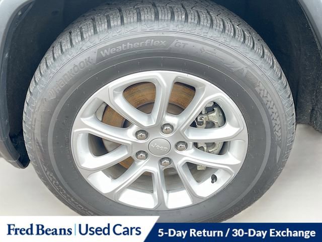 Used 2021 Jeep Grand Cherokee Laredo image 27