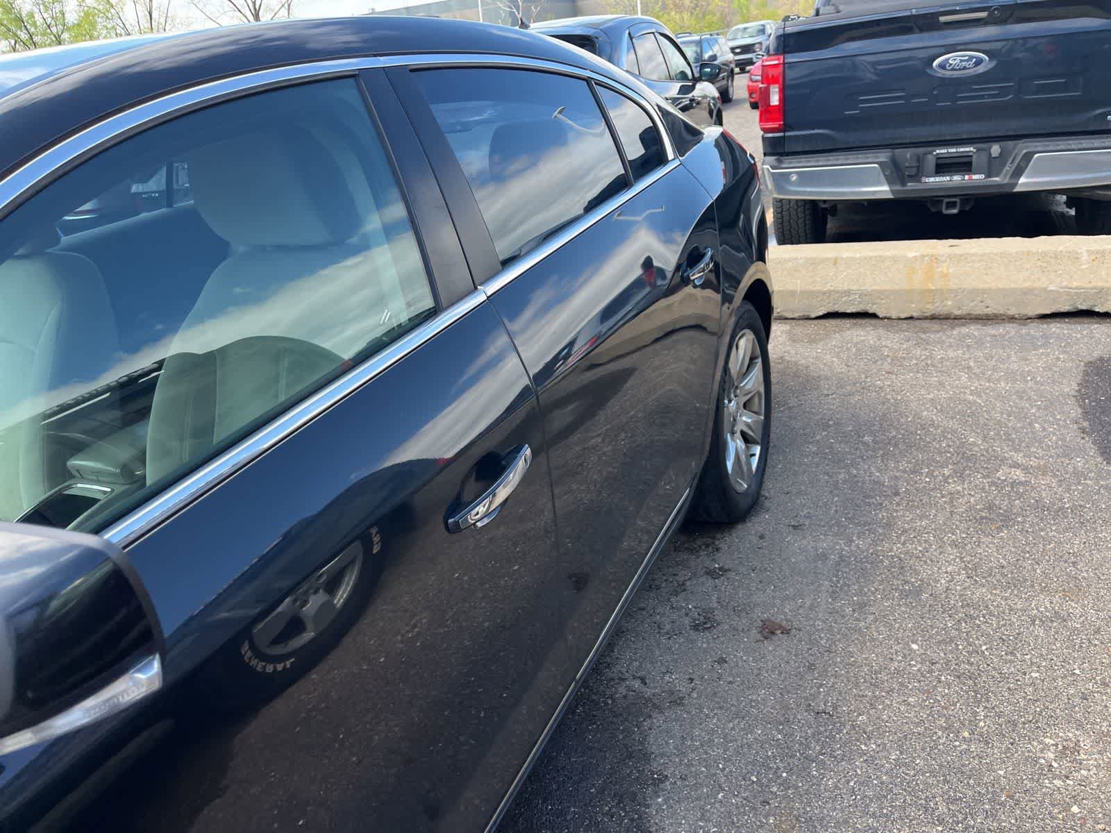 Used 2010 Buick LaCrosse CXL FWD image 8
