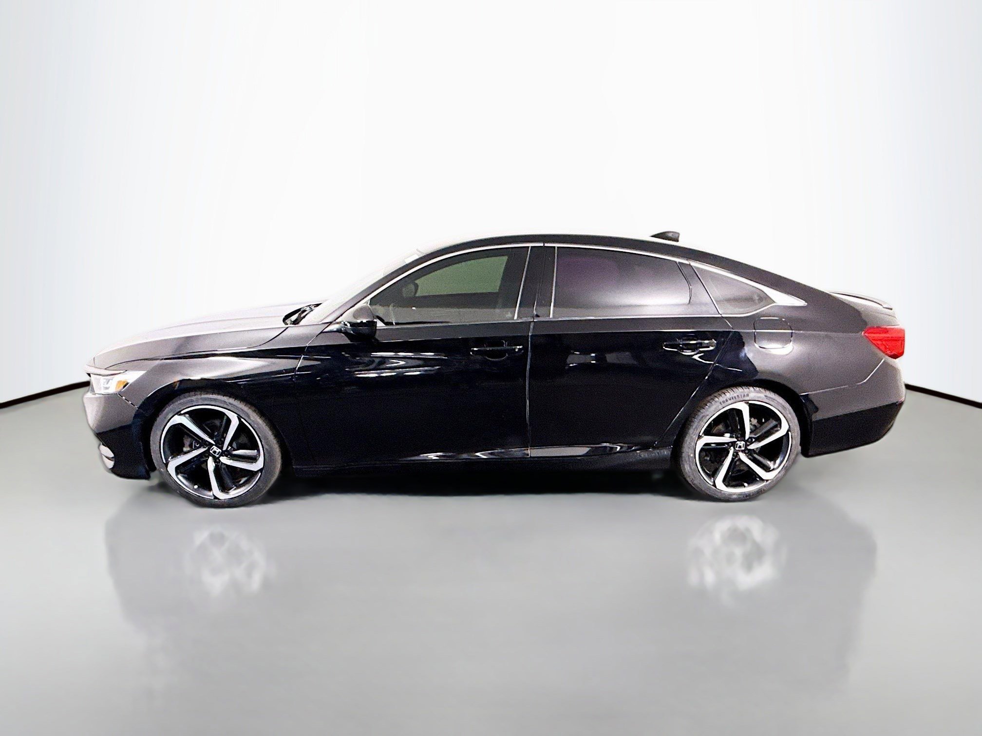 Used 2020 Honda Accord Sport image 6