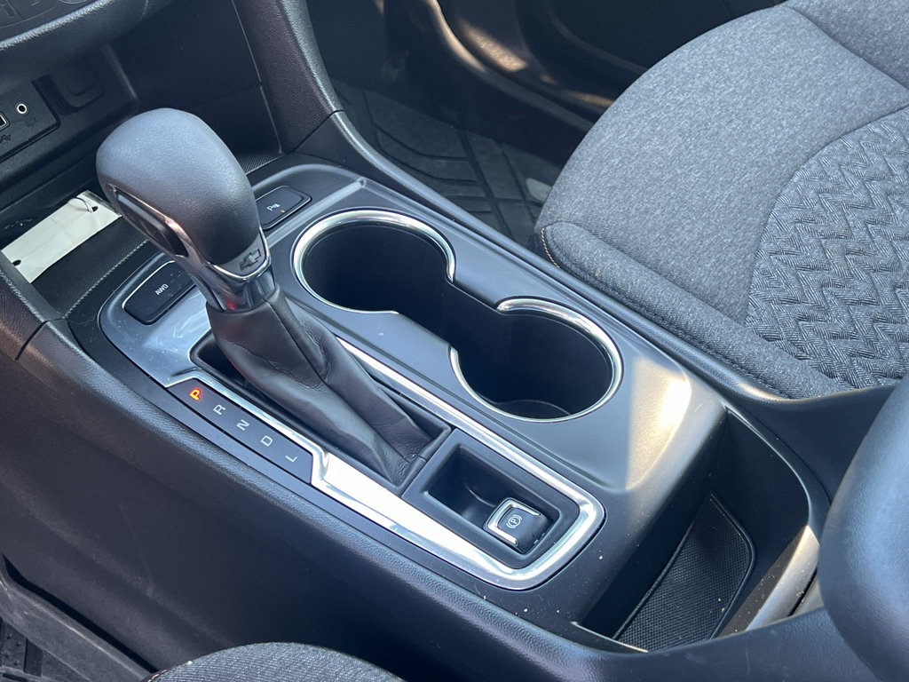 Used 2024 Chevrolet Equinox LT w/ LPO, Floor Liner Package AWD/4WD image 20