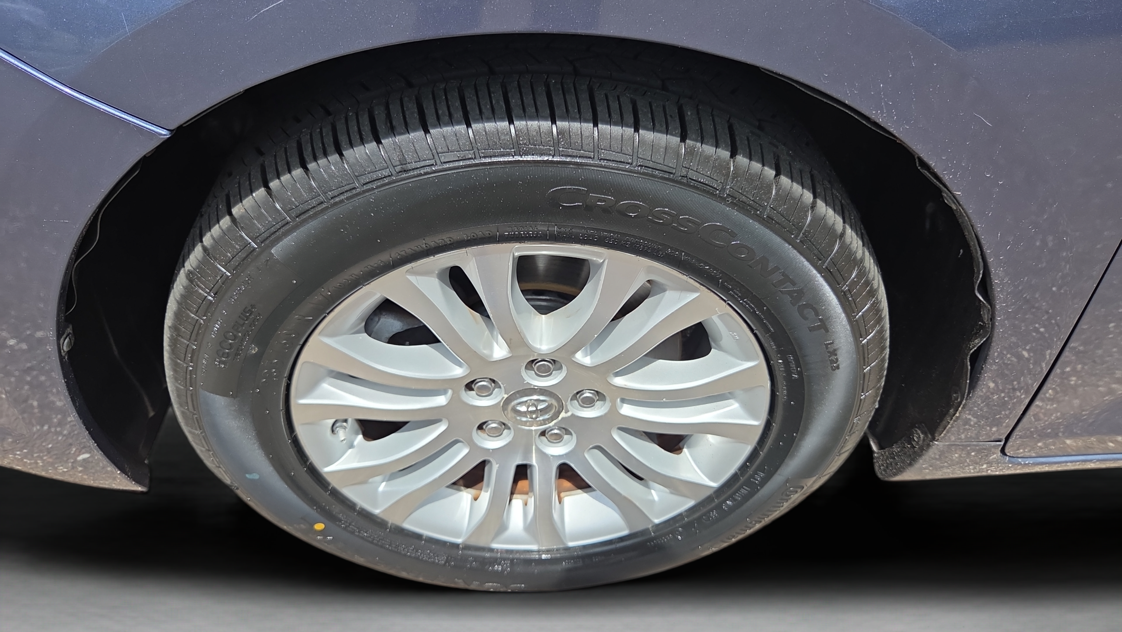 Used 2014 Toyota Sienna XLE FWD image 31