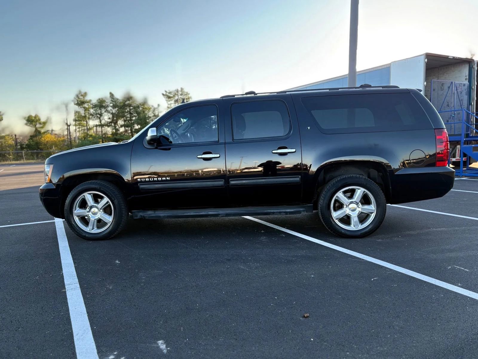 Used 2013 Chevrolet Suburban LT w/ All-Star Edition image 2