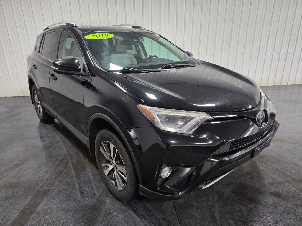 Used 2018 Toyota RAV4 XLE w/ Plus Extra Value Package AWD/4WD image 2