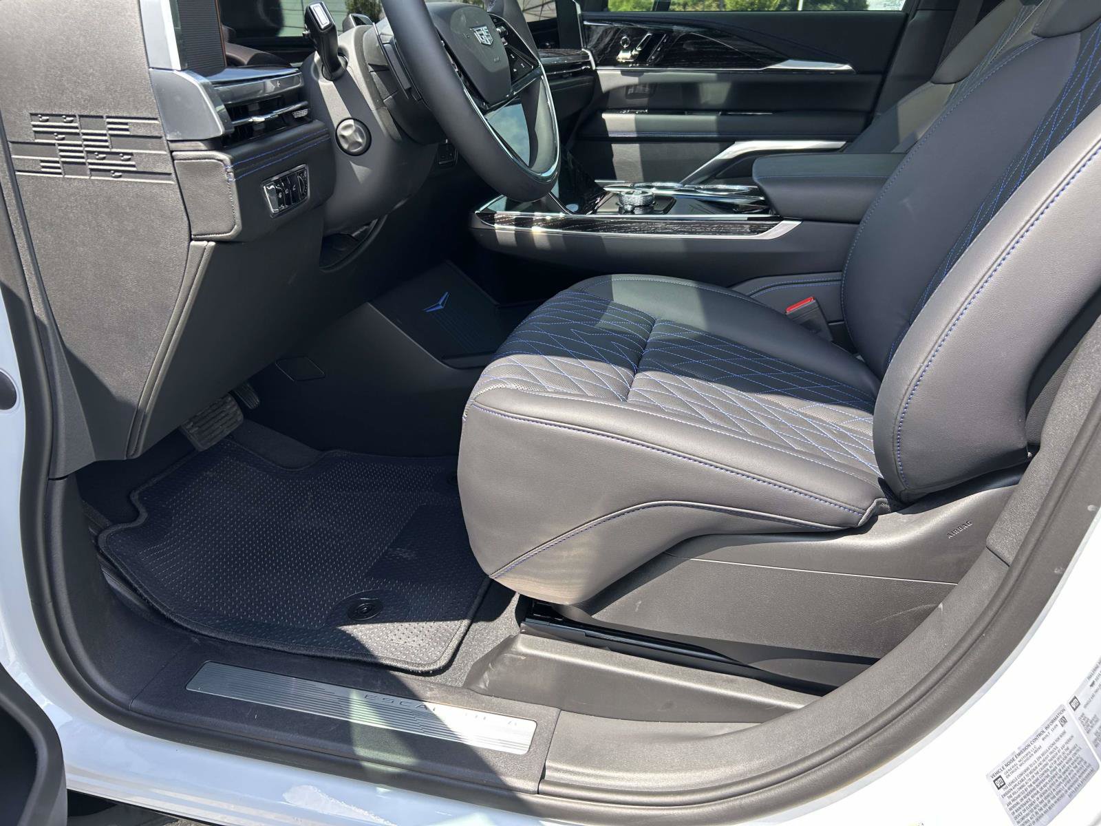 New 2026 Cadillac Escalade IQL Sport 1 AWD/4WD image 22