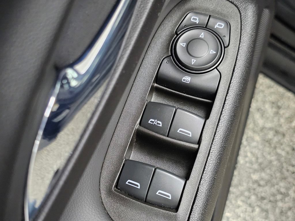 Certified 2024 Chevrolet Equinox LT FWD image 30