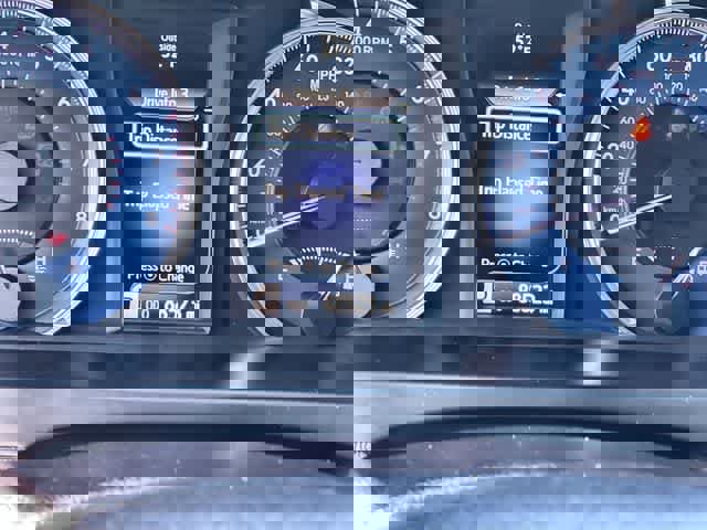 Used 2017 Toyota Camry XLE image 19