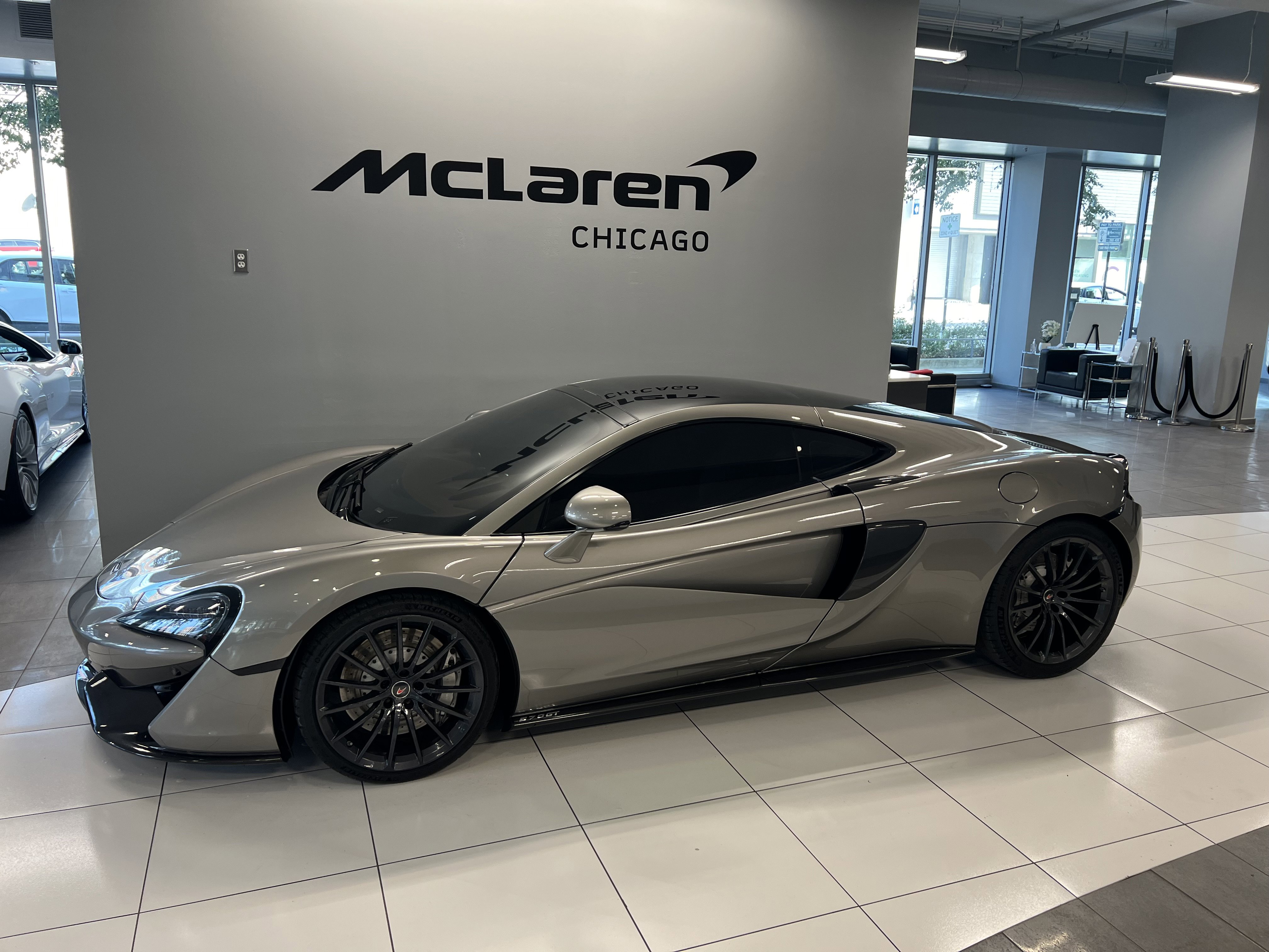 Used 2017 McLaren 570S image 6