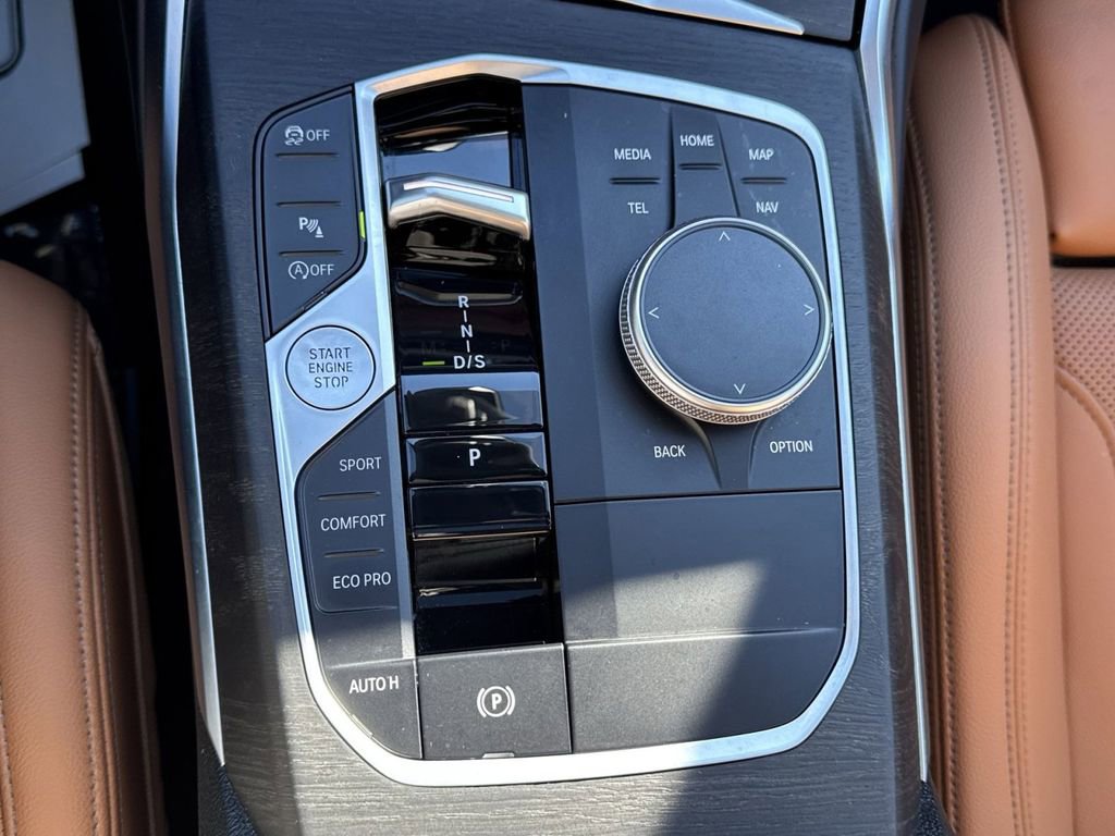 Used 2023 BMW 330i xDrive Sedan w/ M Sport Package image 26