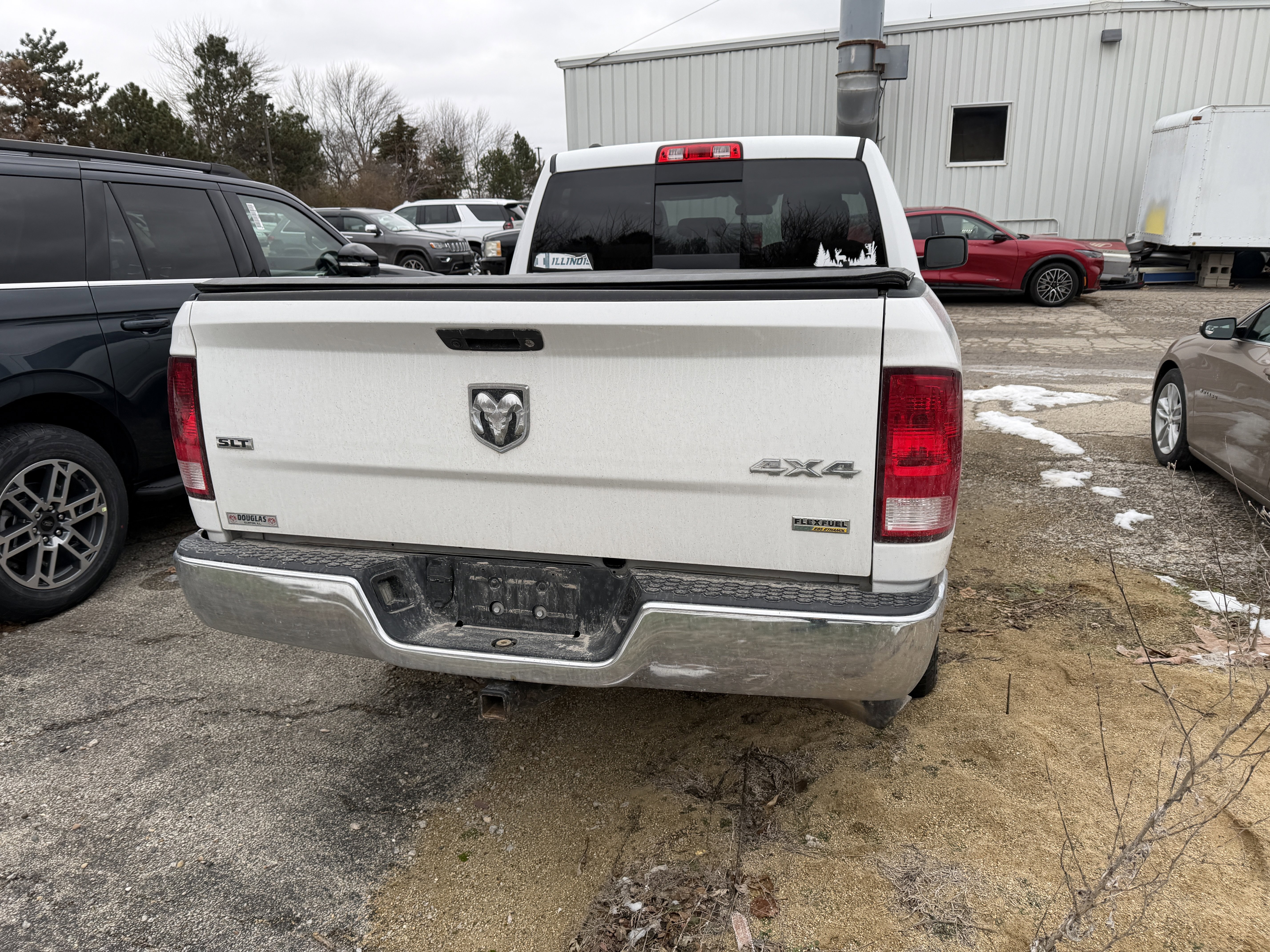 Used 2018 RAM 1500 Classic SLT image 8