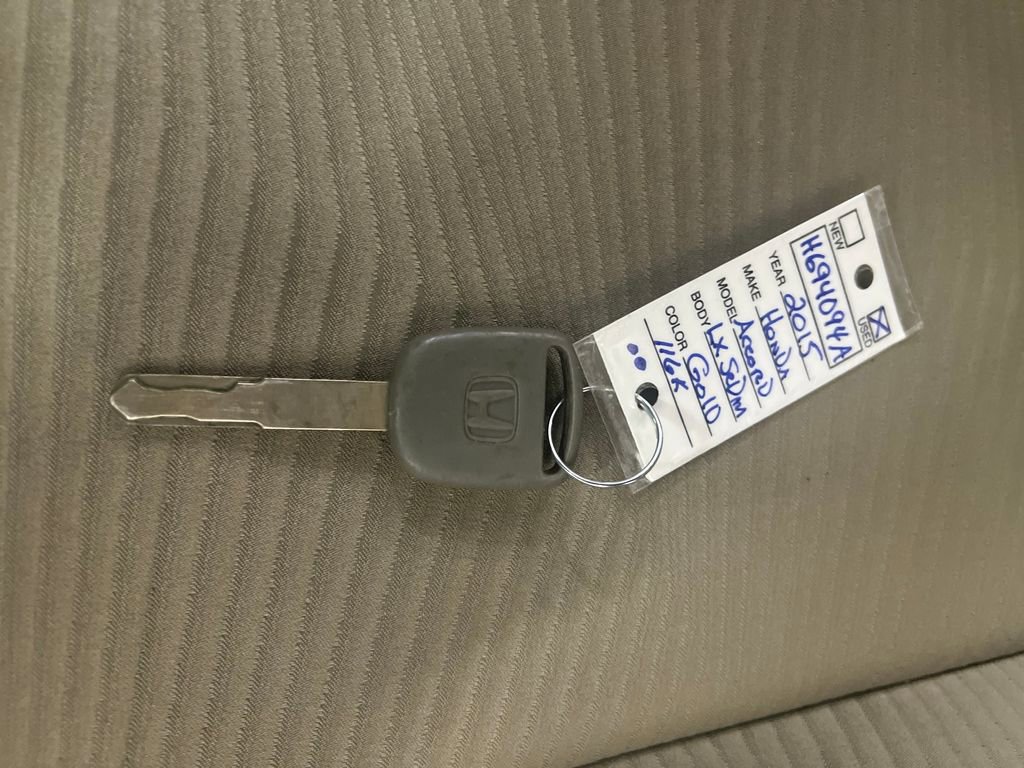 Used 2015 Honda Accord LX image 32