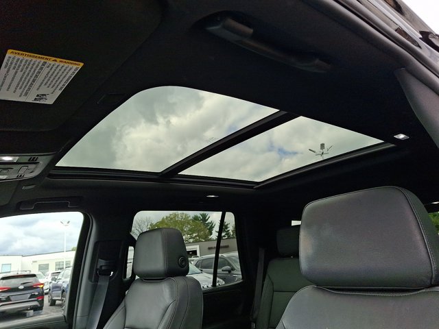 Used 2024 Chevrolet Tahoe Z71 w/ Z71 Off-Road Package AWD/4WD image 19