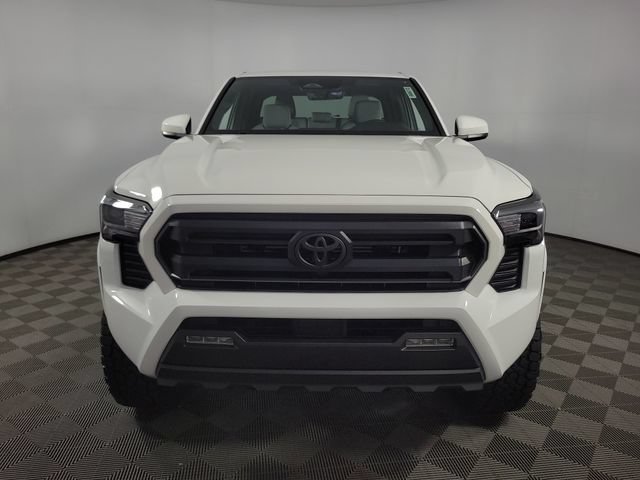 New 2026 Toyota Tacoma SR5 AWD/4WD image 2