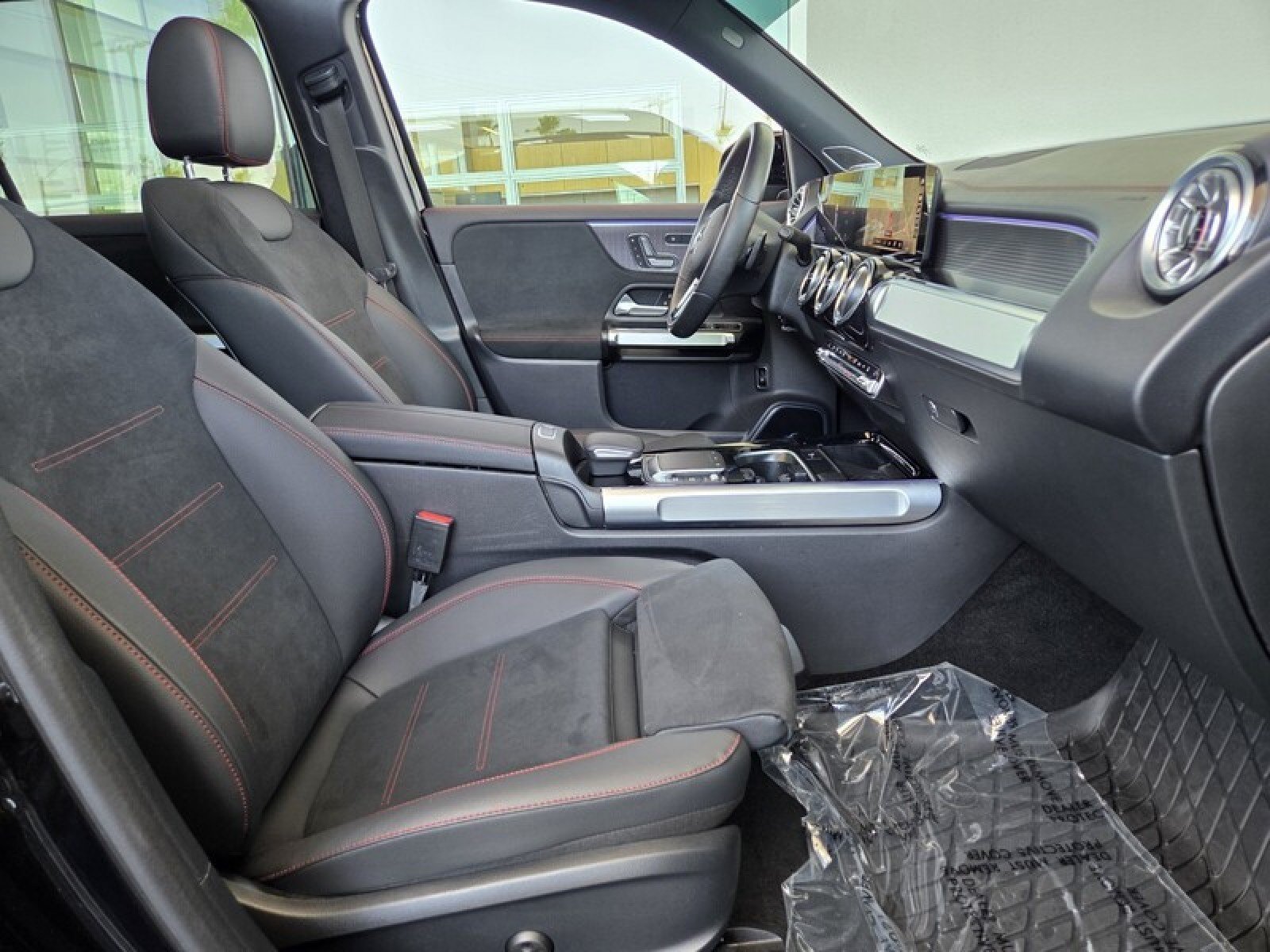 Certified 2023 Mercedes-Benz EQB 300 4MATIC image 19