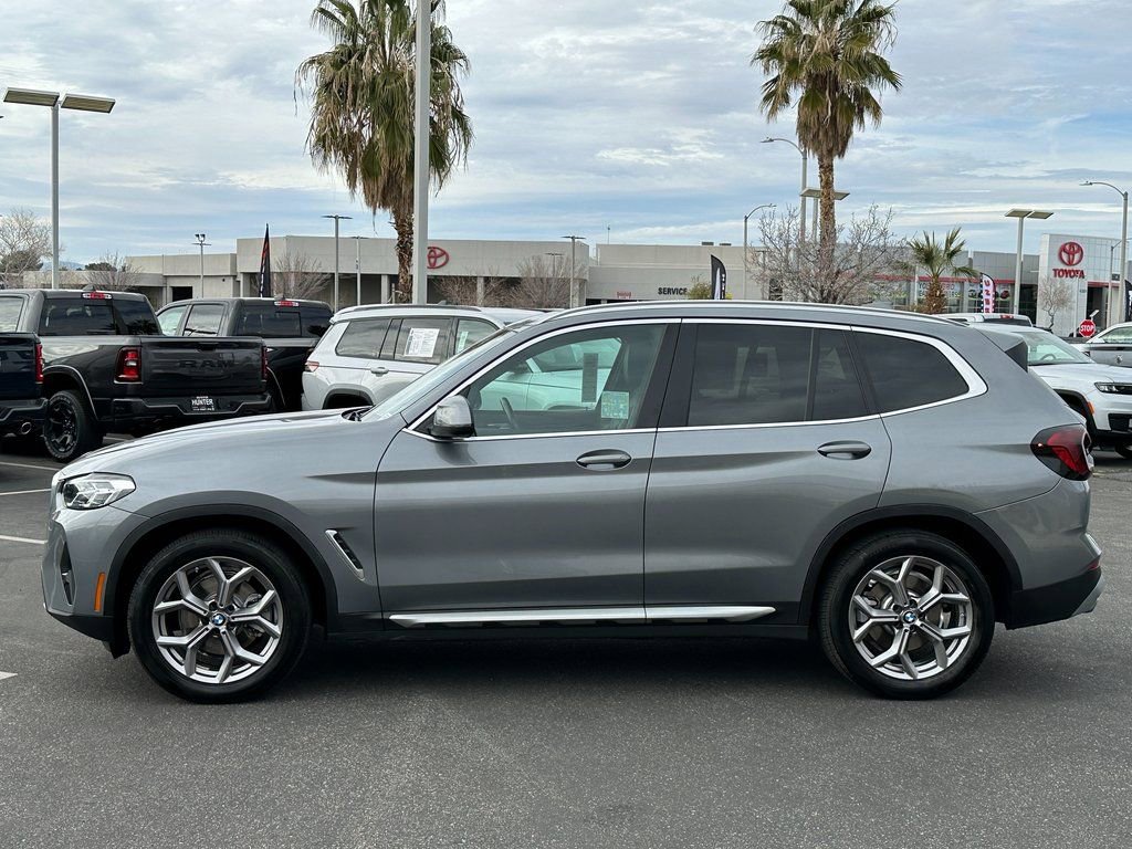 Used 2024 BMW X3 sDrive30i image 3