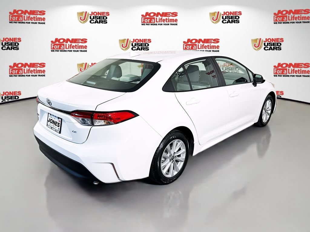 Certified 2026 Toyota Corolla LE w/ LE Premium Package FWD image 16