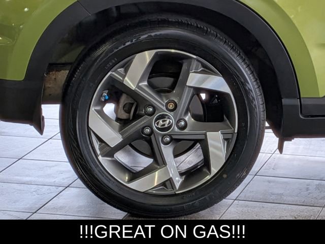 Used 2024 Hyundai Venue SEL image 10