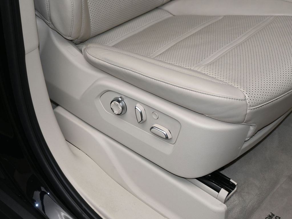 Used 2021 Cadillac Escalade Sport Platinum w/ LPO, ONYX Package RWD image 67