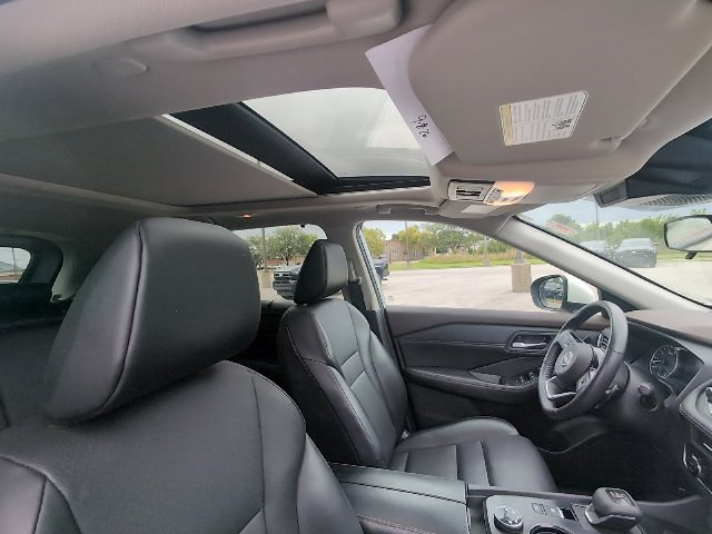 Used 2023 Nissan Rogue SV w/ SV Premium B Package AWD/4WD image 4
