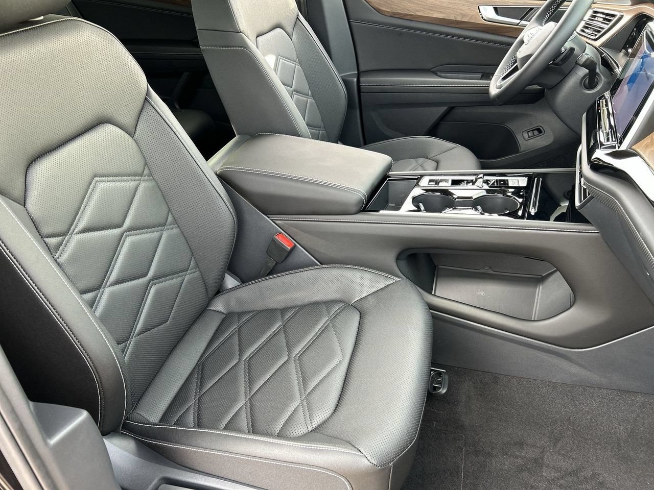 New 2026 Volkswagen Atlas SE FWD image 7
