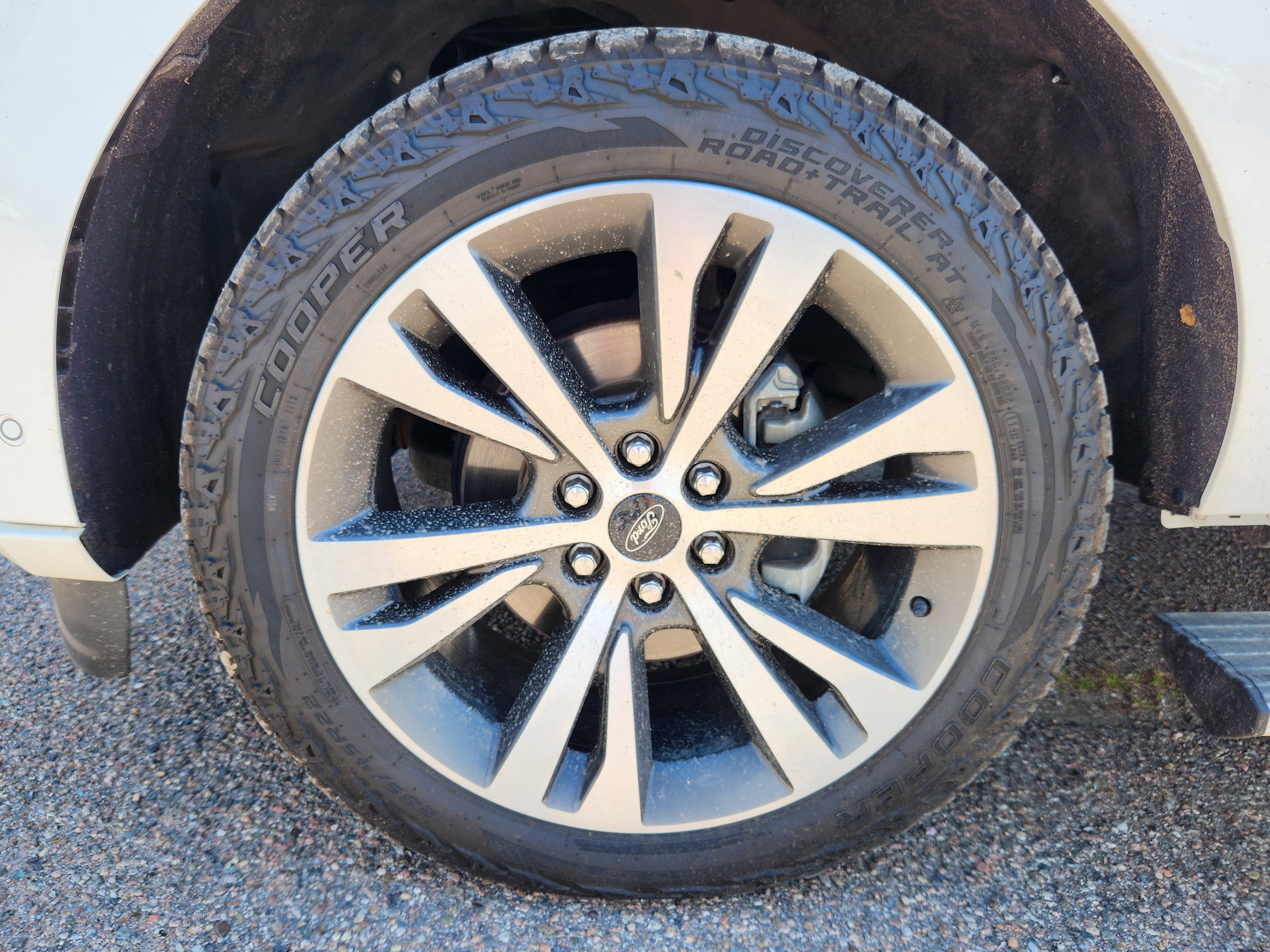 Used 2021 Ford Expedition Max Platinum image 17