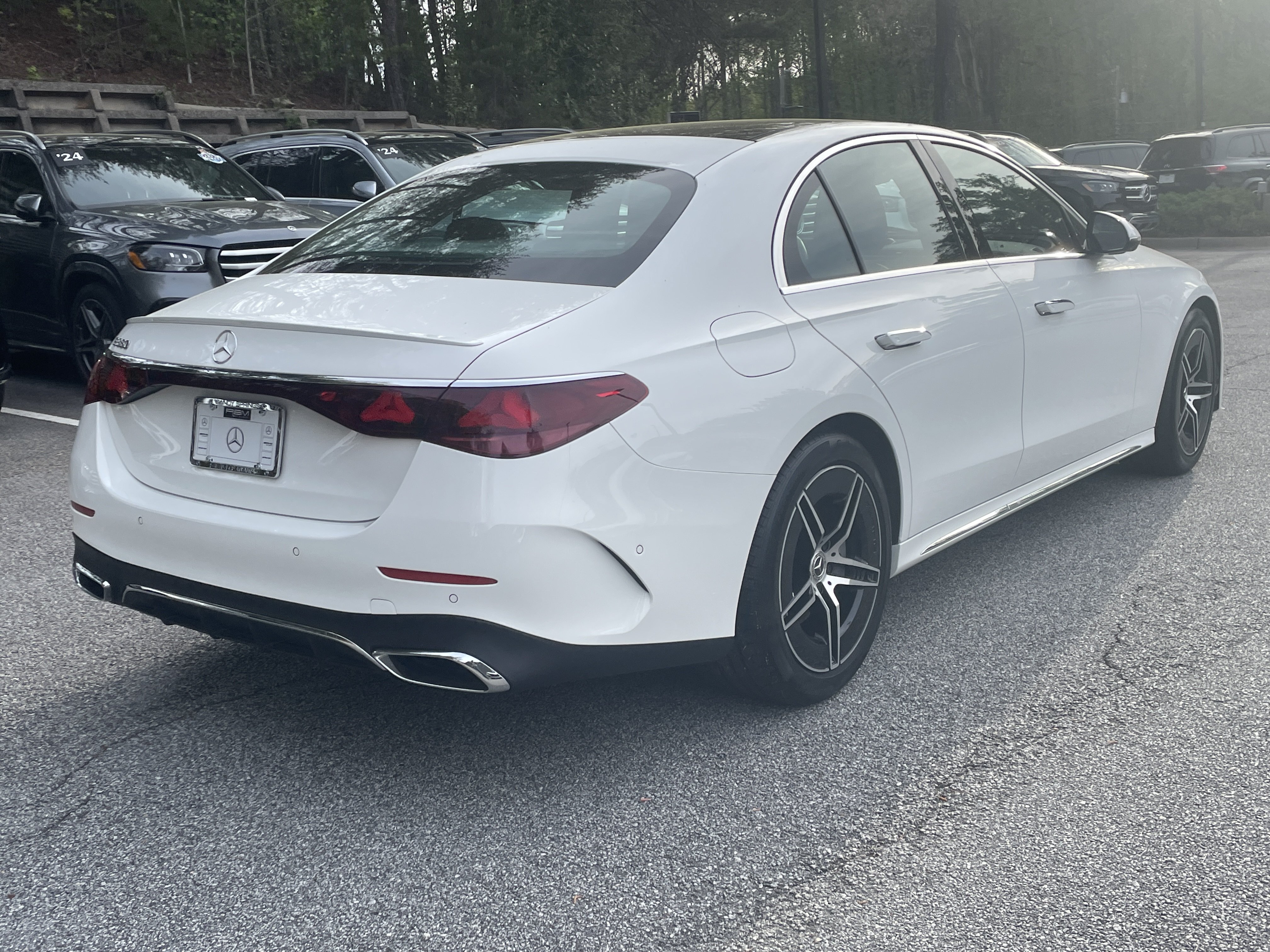 Used 2025 Mercedes-Benz E 350 Sedan image 6