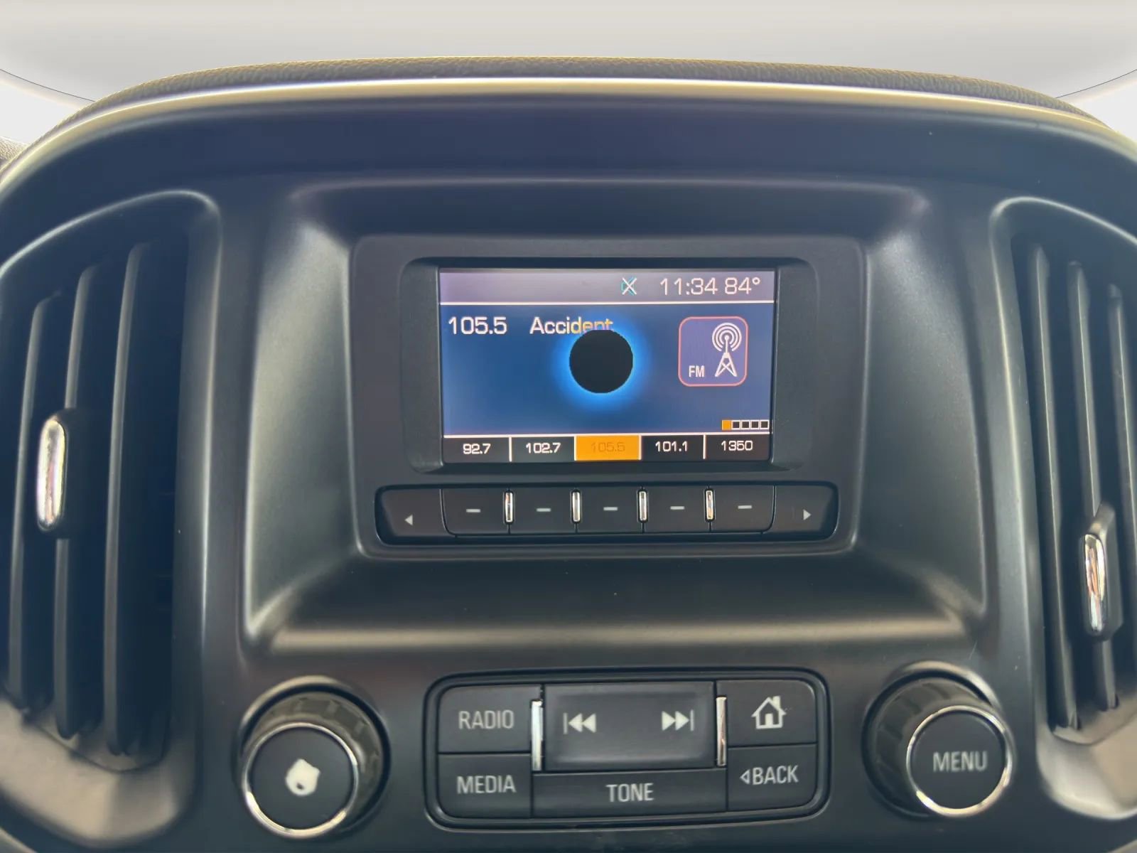 Used 2015 Chevrolet Colorado 2WD Extended Cab image 16