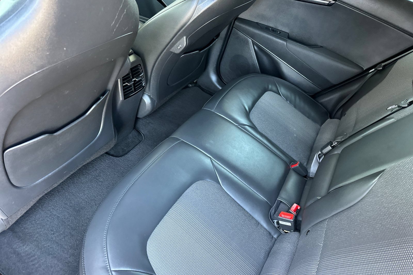 Used 2023 Kia Niro Wind w/ Wind Preserve Package FWD image 12