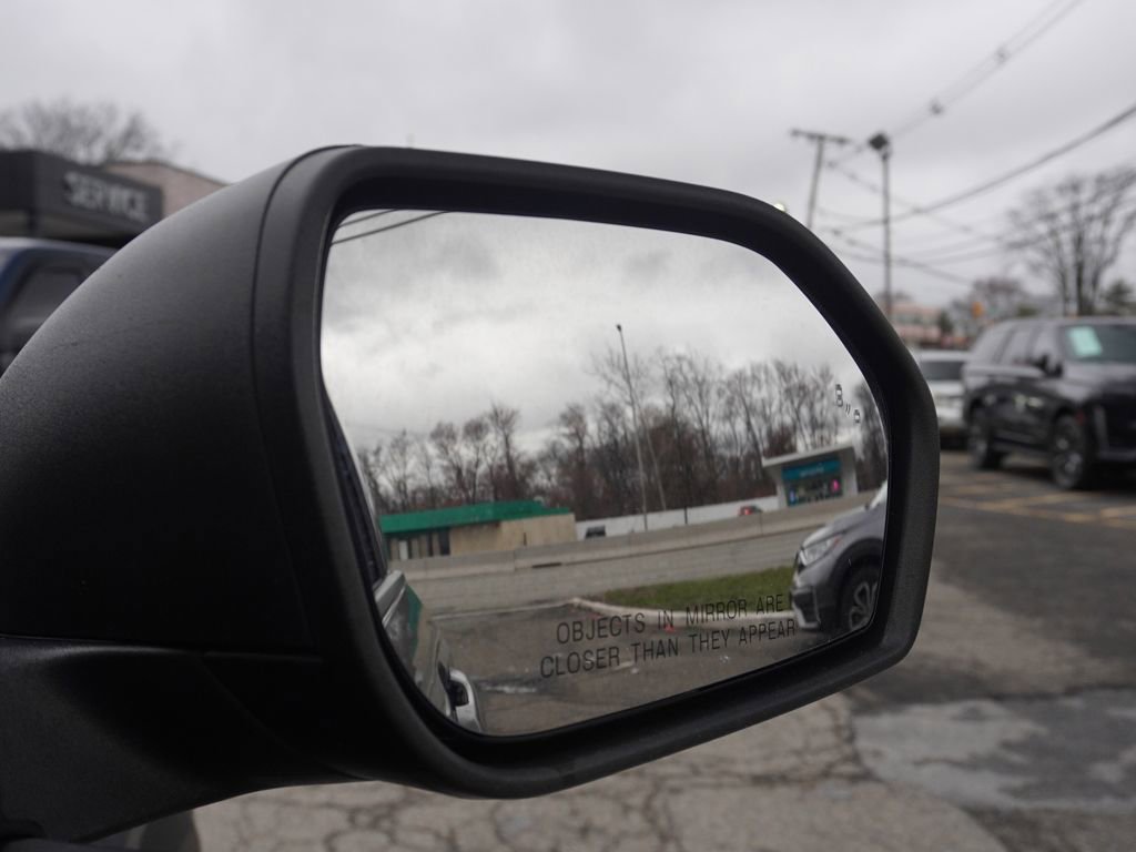 Used 2023 Ford Explorer XLT w/ Equipment Group 202A image 31