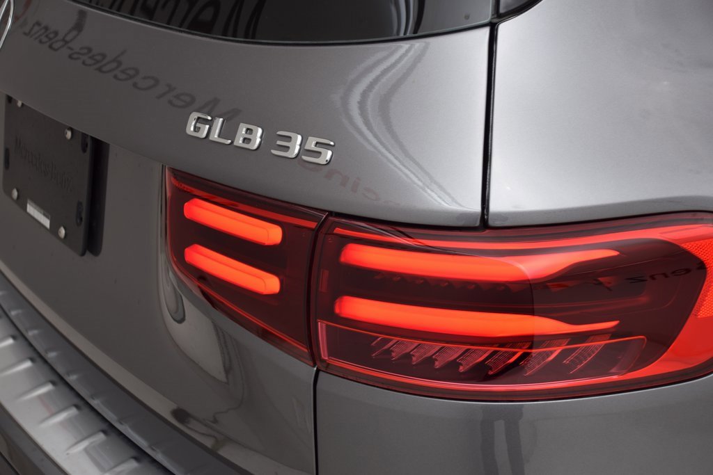 New 2025 Mercedes-Benz GLB 35 AMG 4MATIC image 13