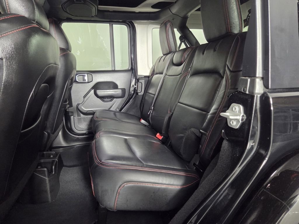 Used 2023 Jeep Wrangler Unlimited Rubicon AWD/4WD image 28