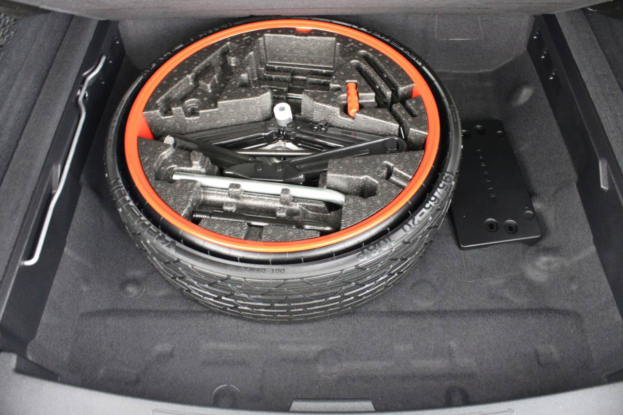 Used 2020 Porsche Cayenne AWD/4WD image 70