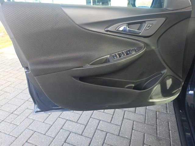 Used 2019 Chevrolet Malibu LT image 19