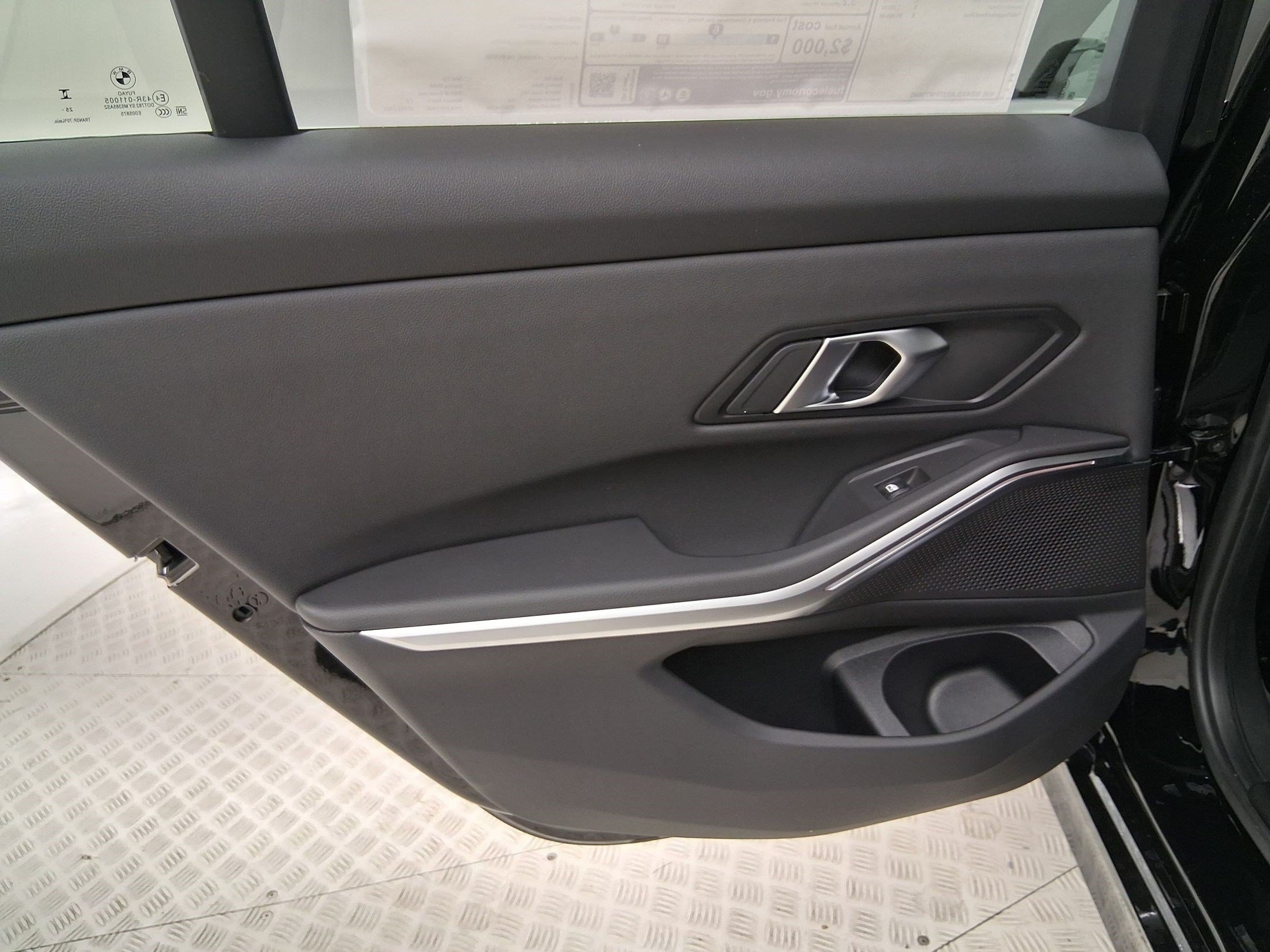 New 2026 BMW 330i Sedan w/ Convenience Package RWD image 29