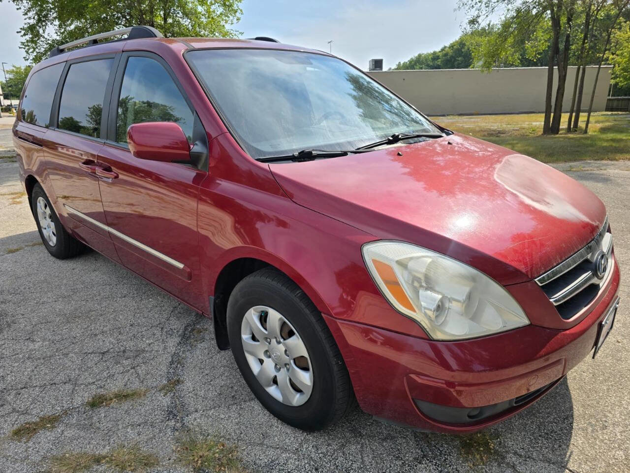 Used 2008 Hyundai Entourage Limited image 3