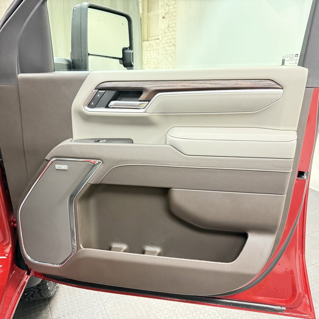 New 2026 GMC Sierra 2500 SLT image 17