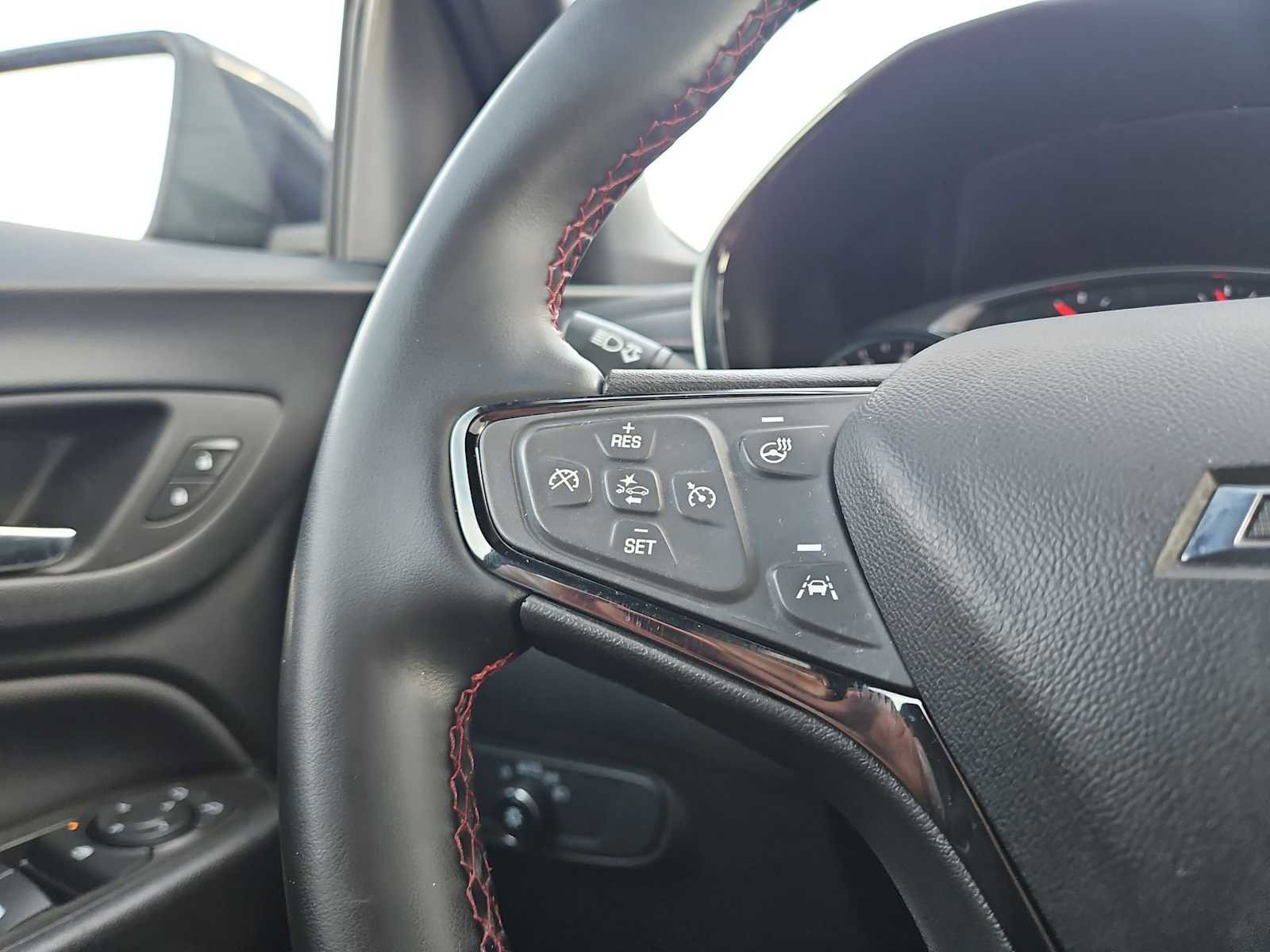 Certified 2023 Chevrolet Equinox RS image 26