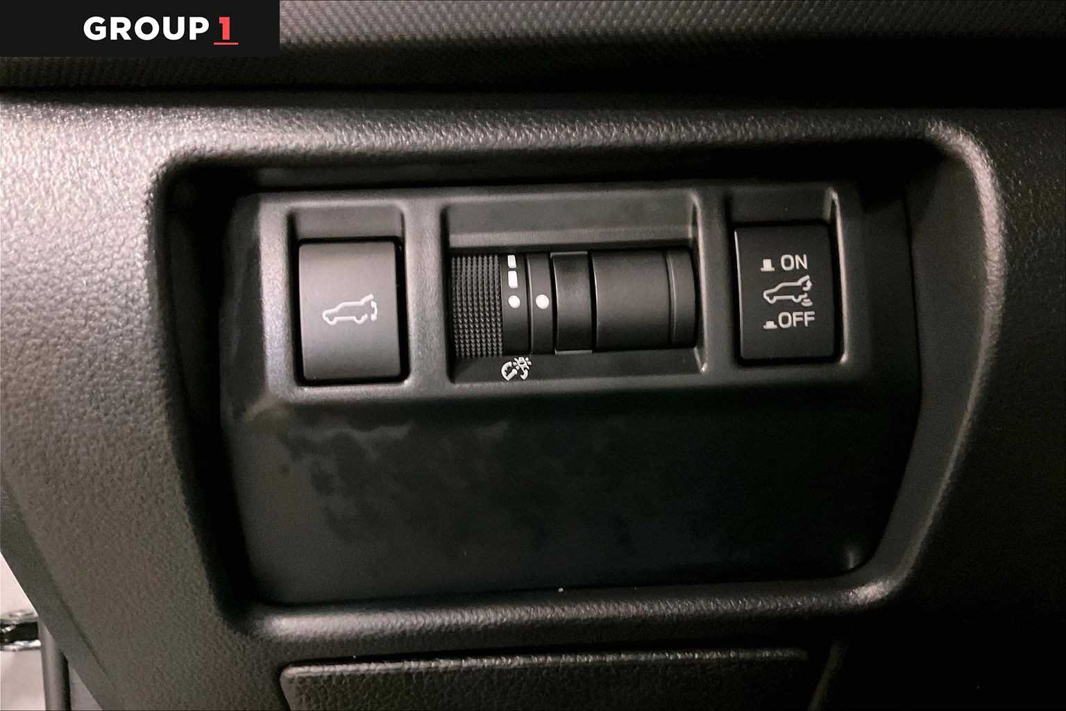 Certified 2025 Subaru Forester Premium AWD/4WD image 34