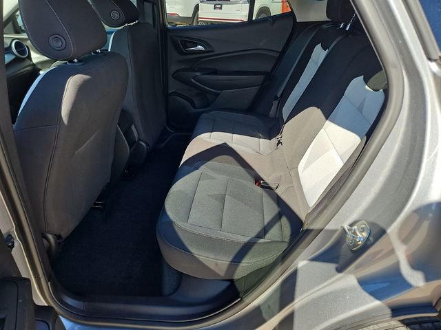 Used 2024 Chevrolet Trax LS w/ LS Convenience Package FWD image 21
