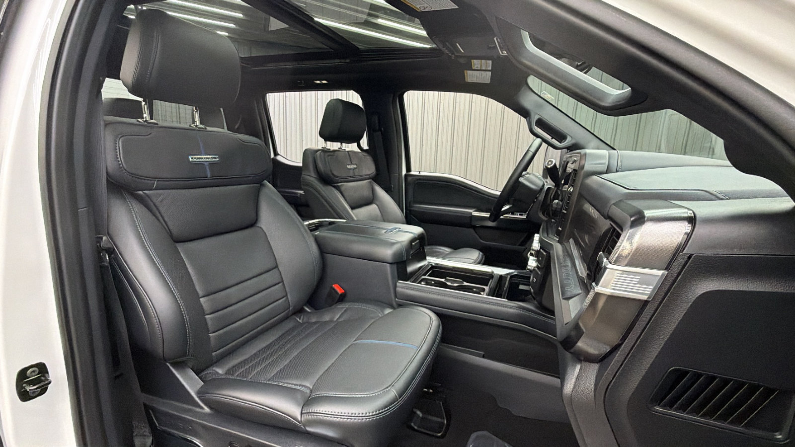 Used 2026 Ford F250 Platinum AWD/4WD image 37