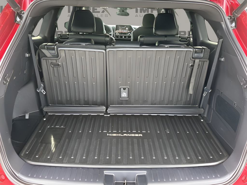 Used 2021 Toyota Highlander XSE image 31