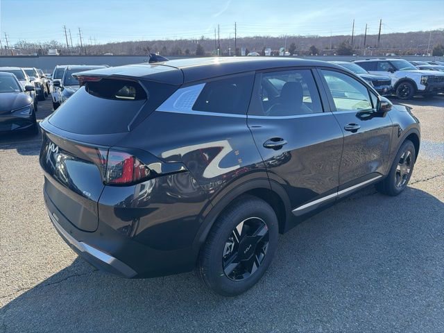 New 2026 Kia Sportage LX image 3