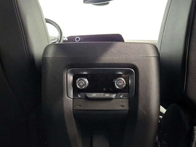 Used 2025 Chevrolet Tahoe Premier RWD image 43