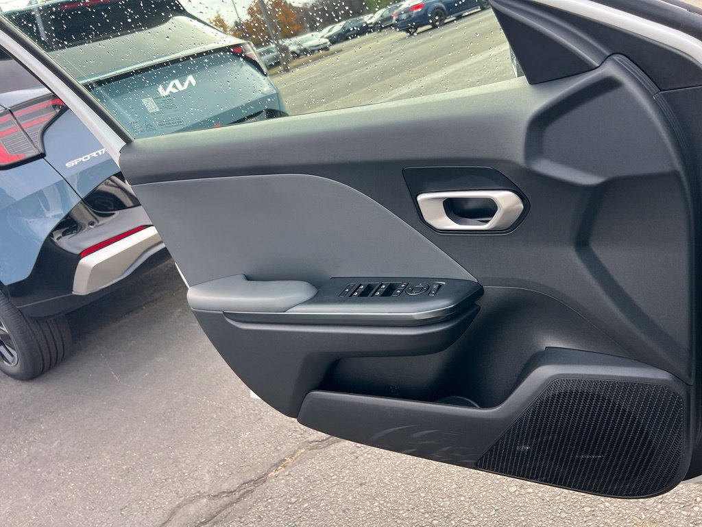 Certified 2025 Kia K4 FWD image 14