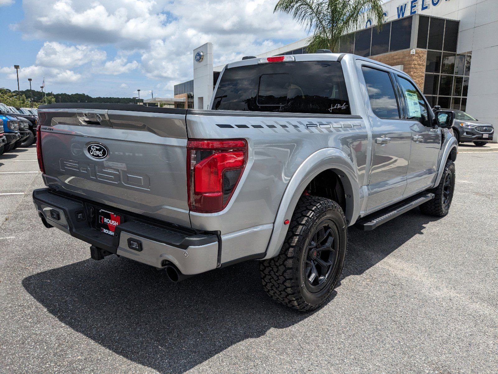 New 2024 Ford F150 XLT w/ Equipment Group 303A High image 4