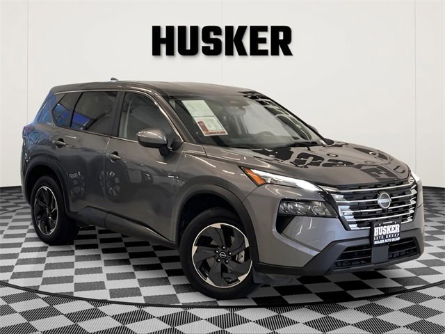 Used 2024 Nissan Rogue SV