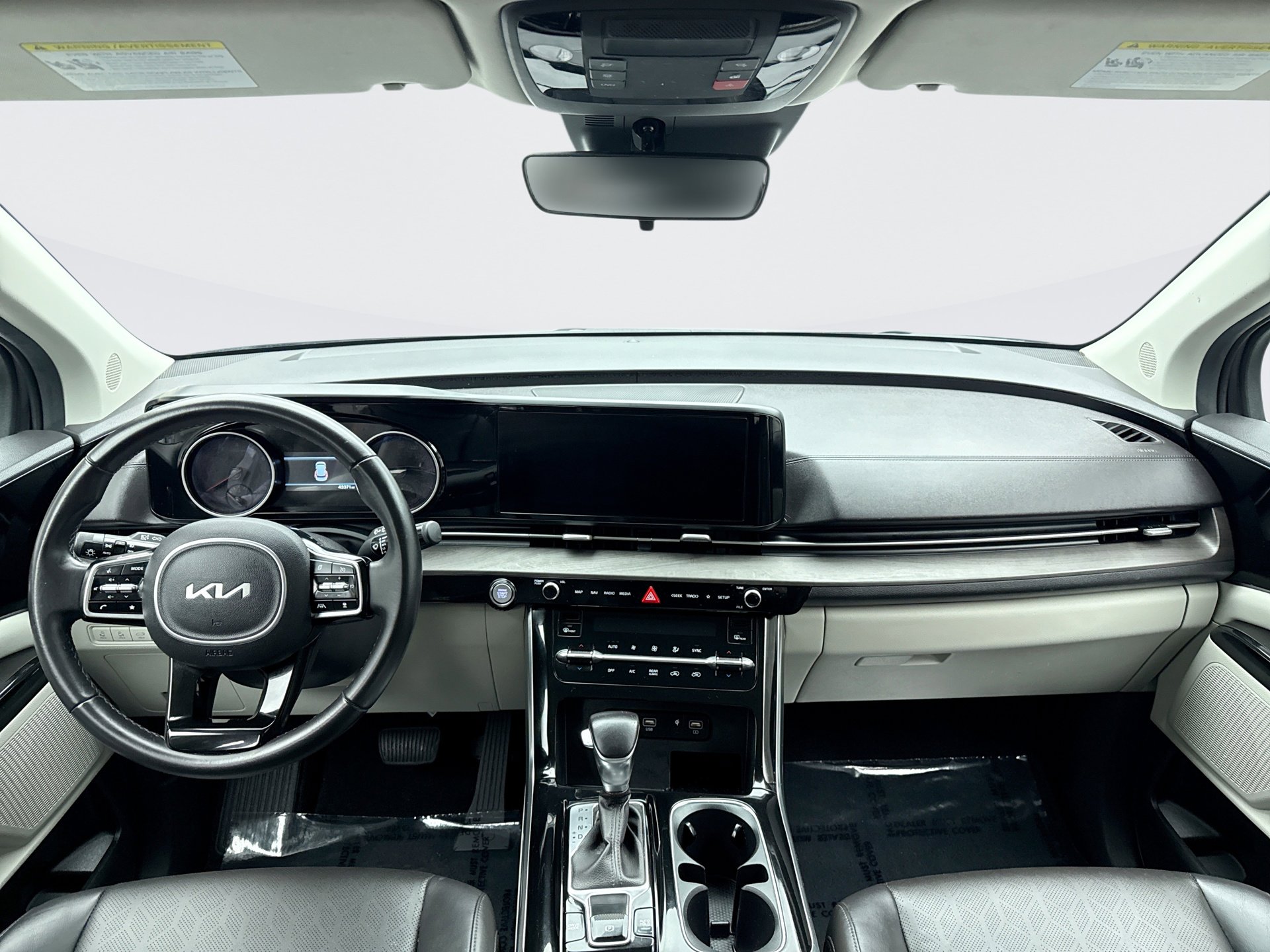 Used 2022 Kia Carnival SX image 14