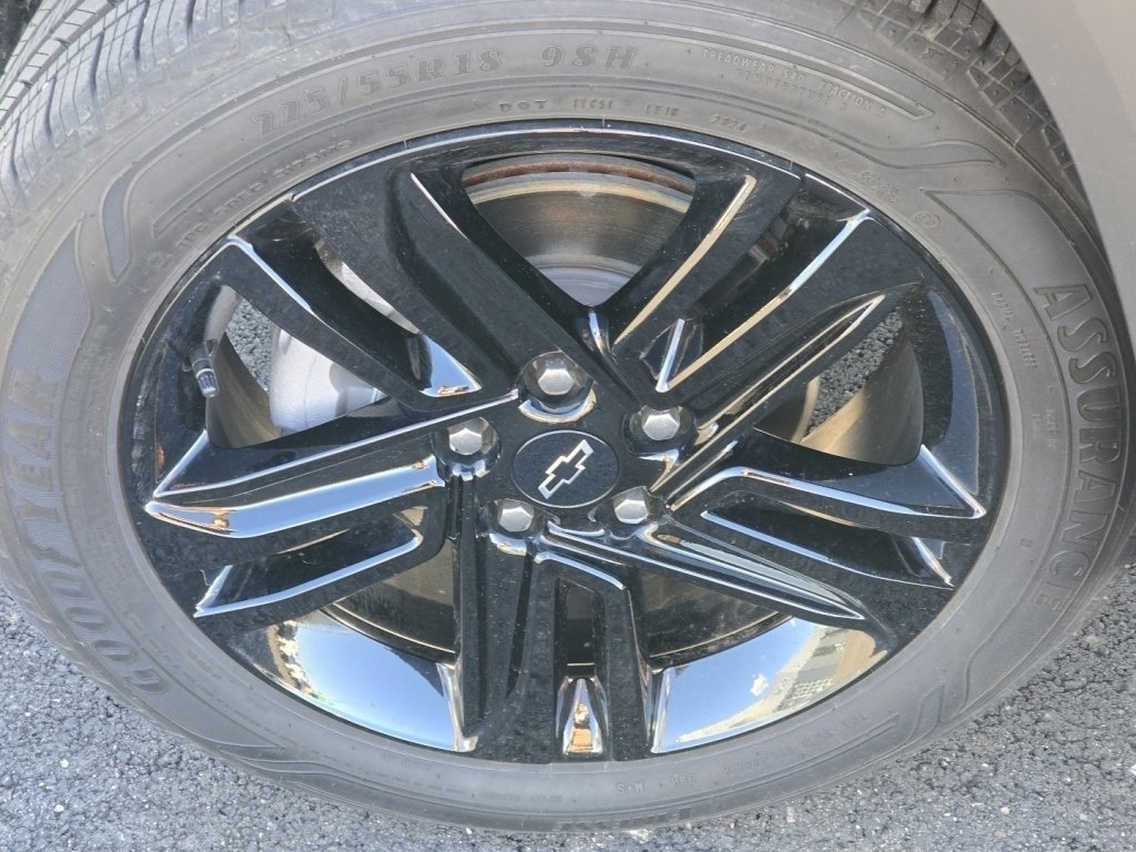 Used 2025 Chevrolet Trax ACTIV w/ Sunroof Package image 31